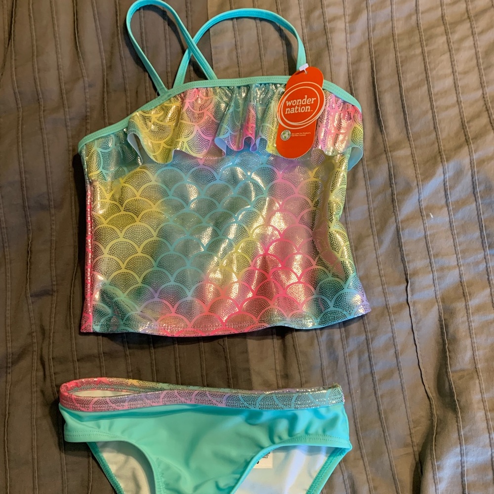 Wonder nation - girls 2-piece 5T - NWT

Smoke/pet free home